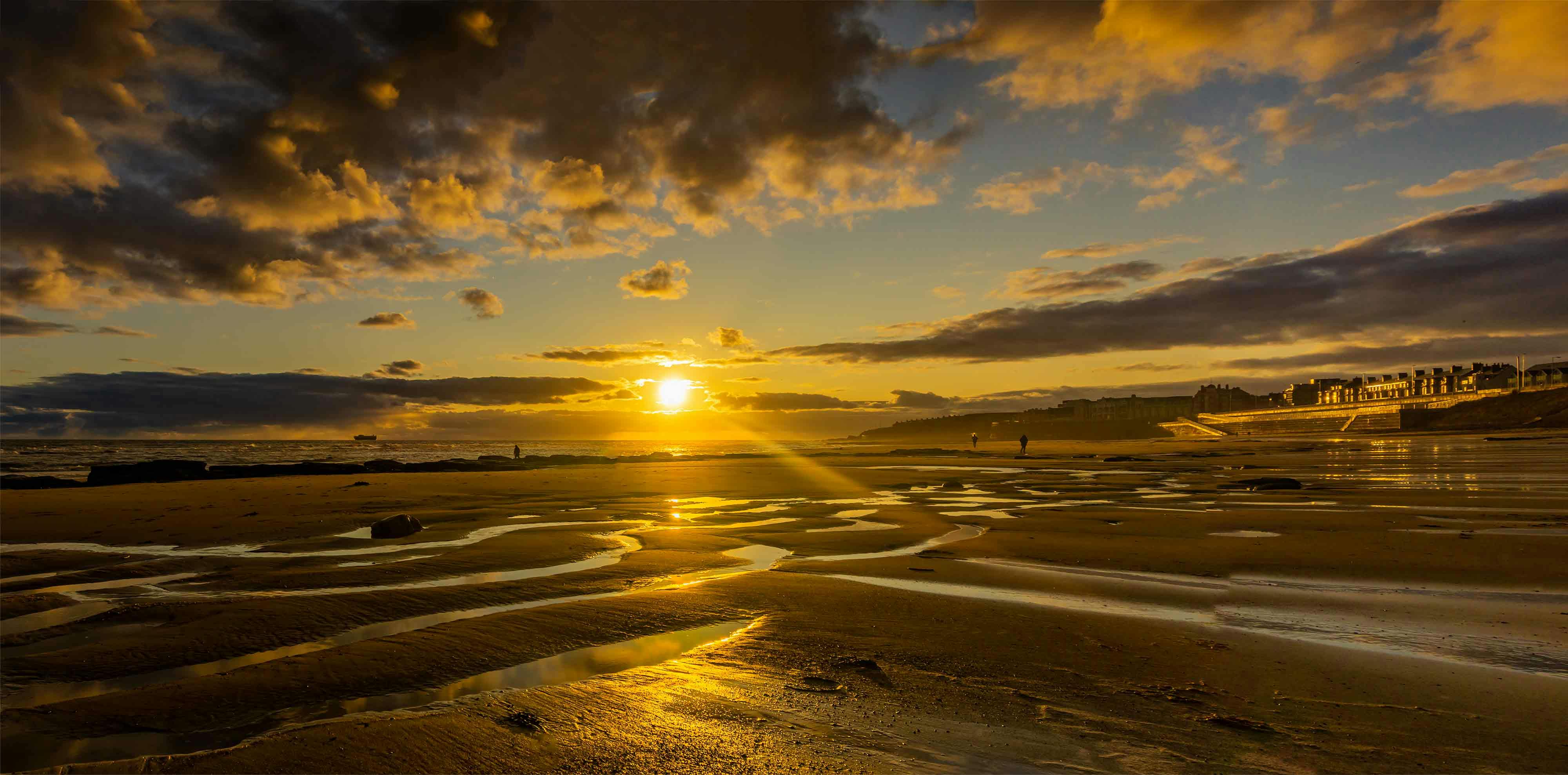 Scenic US landscape representing travel